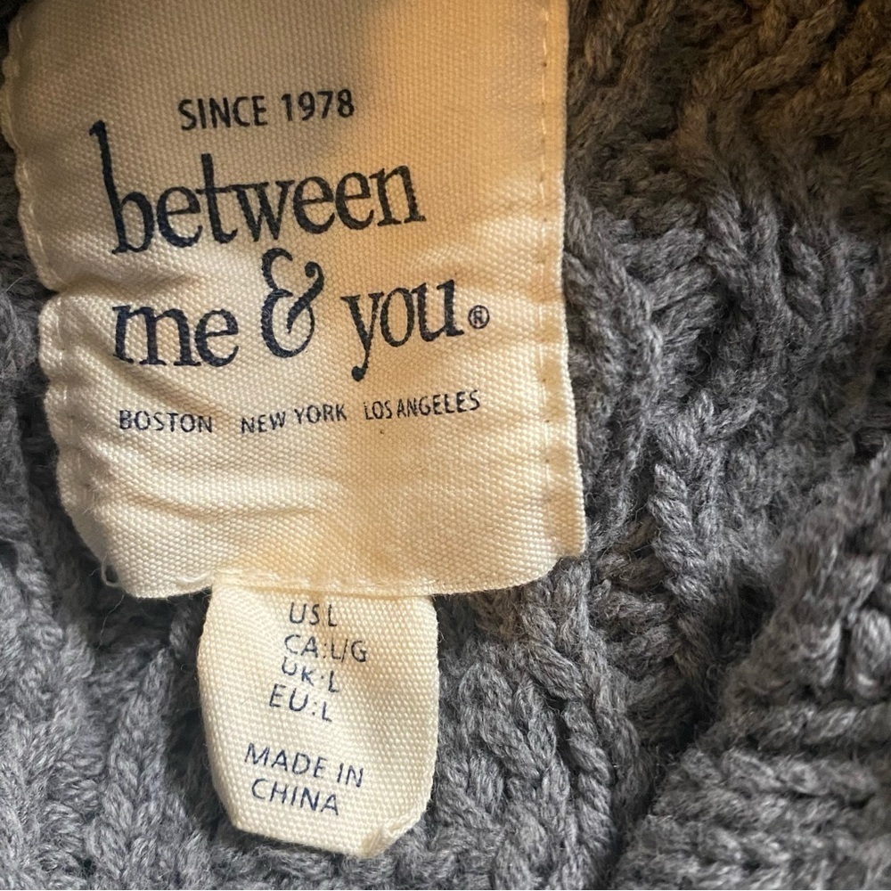 Between Me And You Ladies Sweater Gray Pull Over Oversized Cowl Neck - Picture 10 of 16